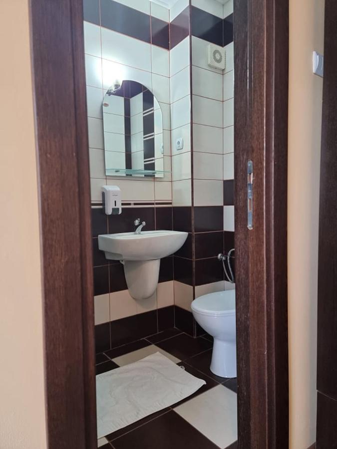 Hotel Savior Васлуй Экстерьер фото
